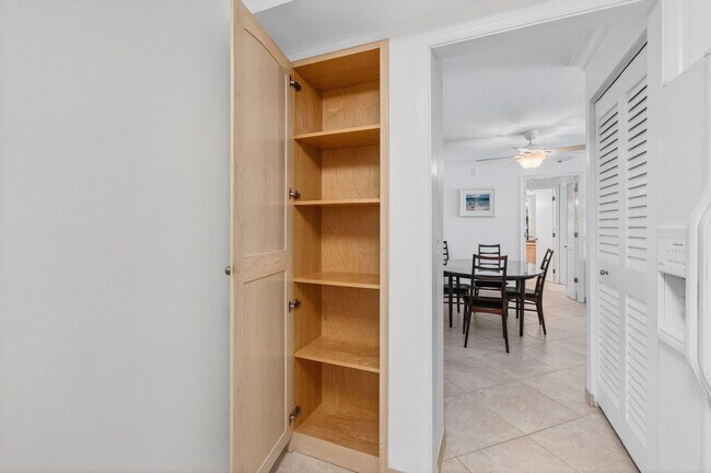 Building Photo - 4511 S Ocean Blvd
