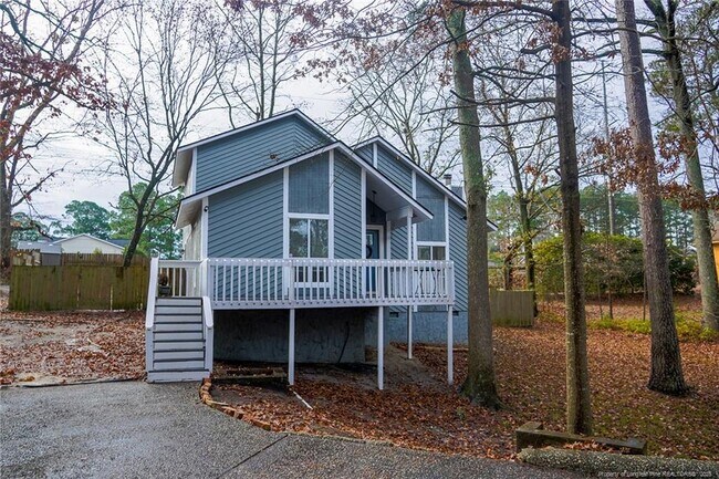 Building Photo - 425 Bayberry Ct