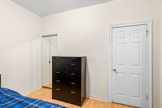 Building Photo - 282 Magnolia Ave