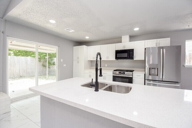 Building Photo - 23515 Briarcreek Blvd