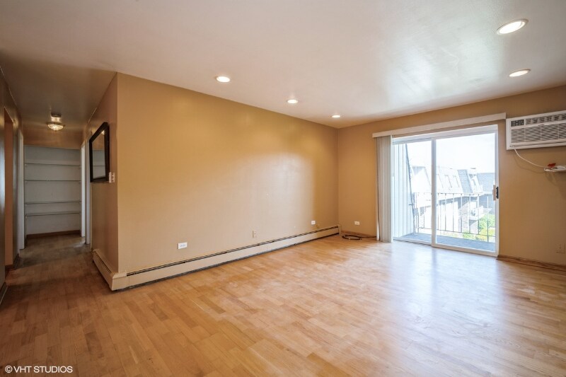 Building Photo - 974 Crabapple Dr