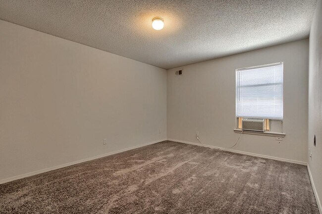 Building Photo - 5645 Michael P Anderson Ln