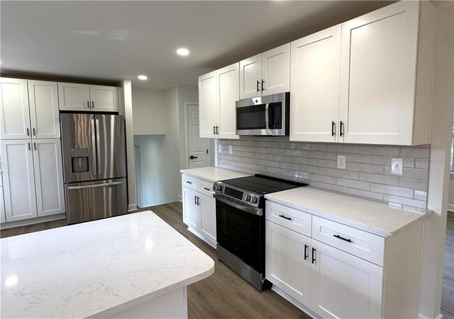 Building Photo - 2972 Pathview Ln