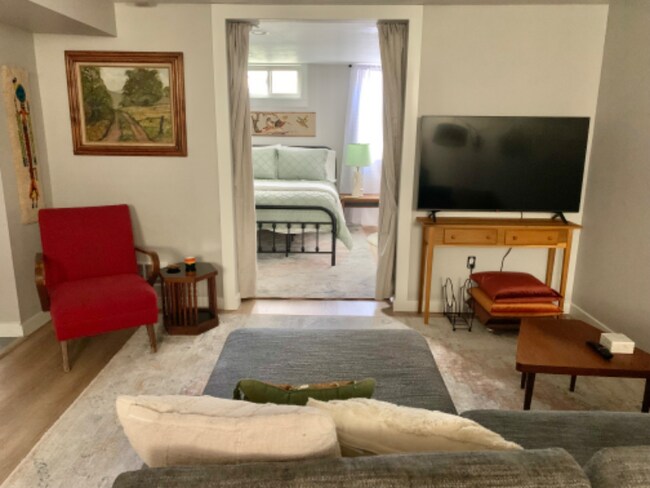 Building Photo - 1008 Princeton Ave