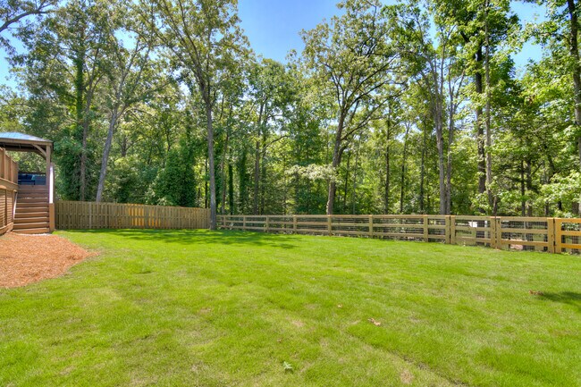 Building Photo - 219 Jasper Rd