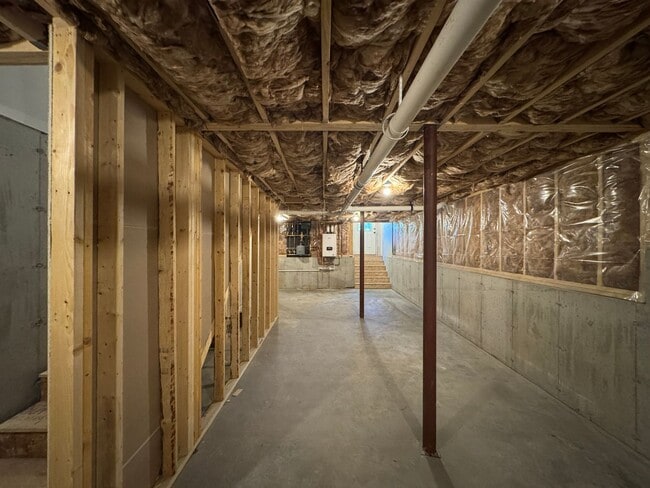 Building Photo - 116-118 Seavey Street