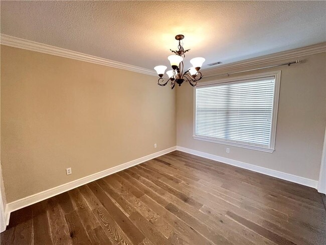 Building Photo - 208 Tunbridge Dr