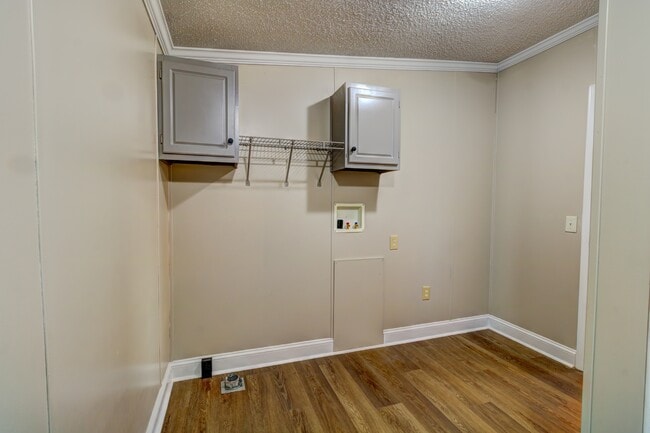 Building Photo - 2210 Stony Point Rd