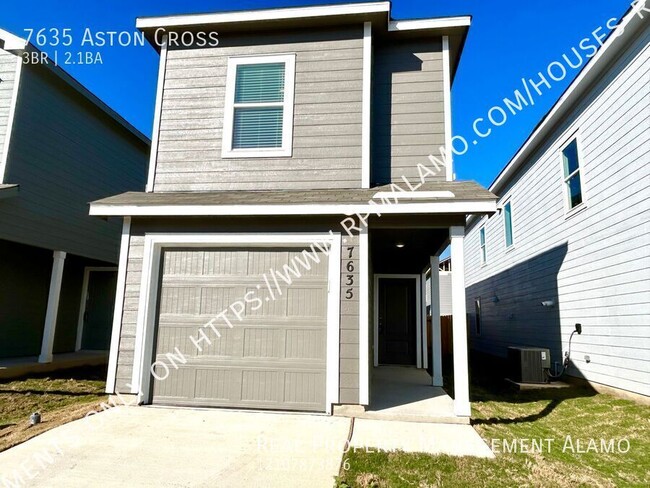 Building Photo - AVAILABLE NOW! 2-Story 3 Bedroom / 2.5 Bat...