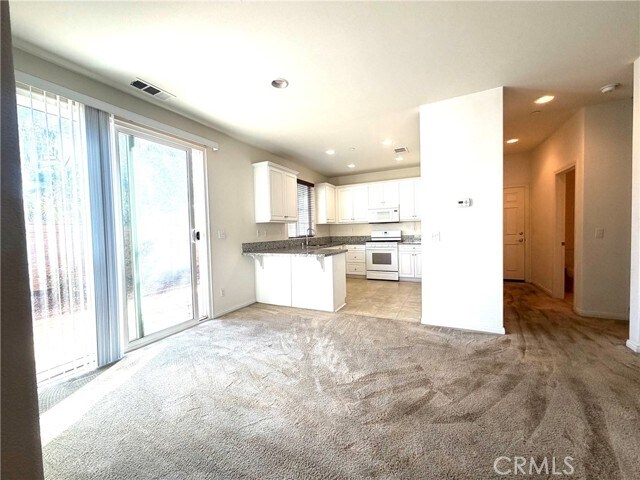 Building Photo - 8433 Floro Pl