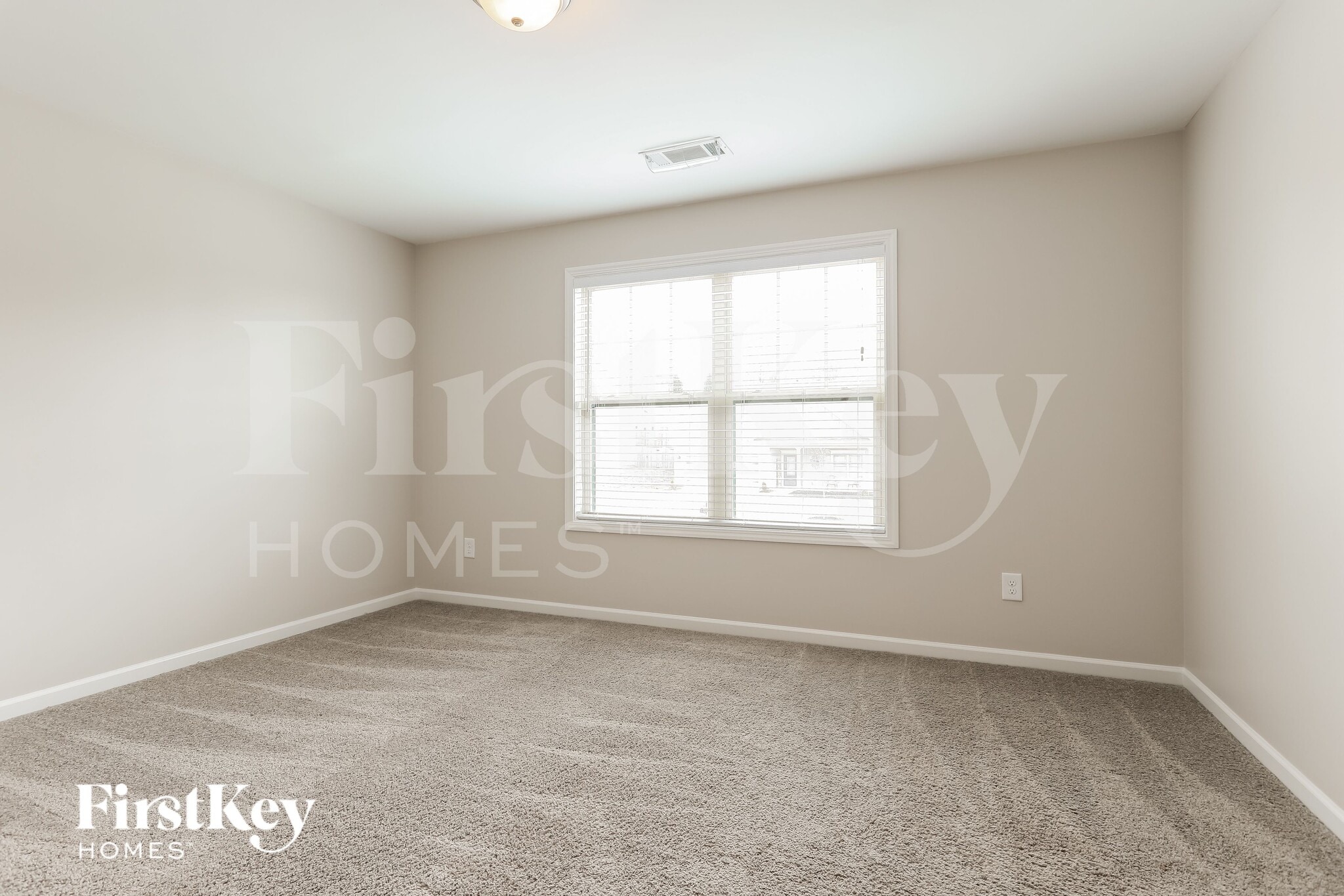 Building Photo - 2142 Massey Ln