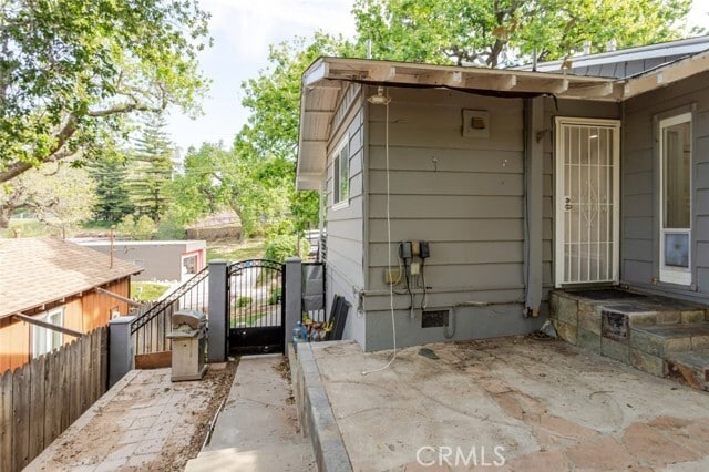 Building Photo - 5888 Oak Knolls Rd