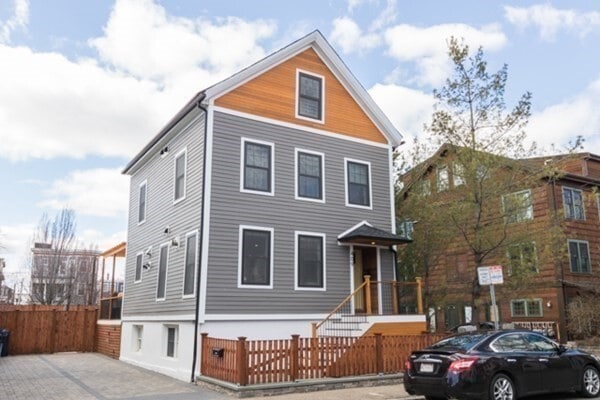 Building Photo - 409 Norfolk St