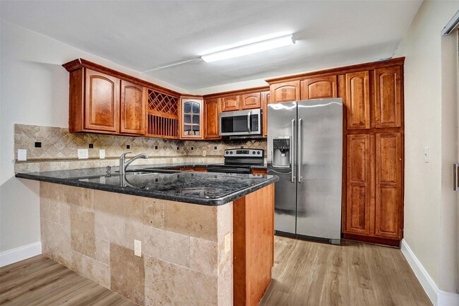 Building Photo - 4872 NW 95th Ave