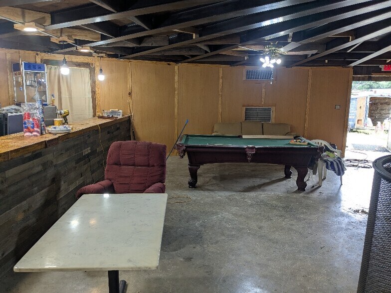 Building Photo - 526 Allen Dr