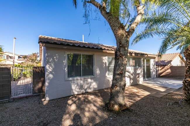 Building Photo - 2-Story Home  3 bedroom 2 bath in Summerlin
