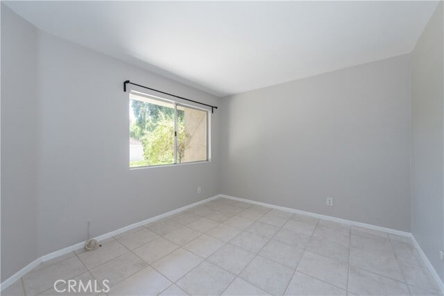 Building Photo - 385 Stanford Ct