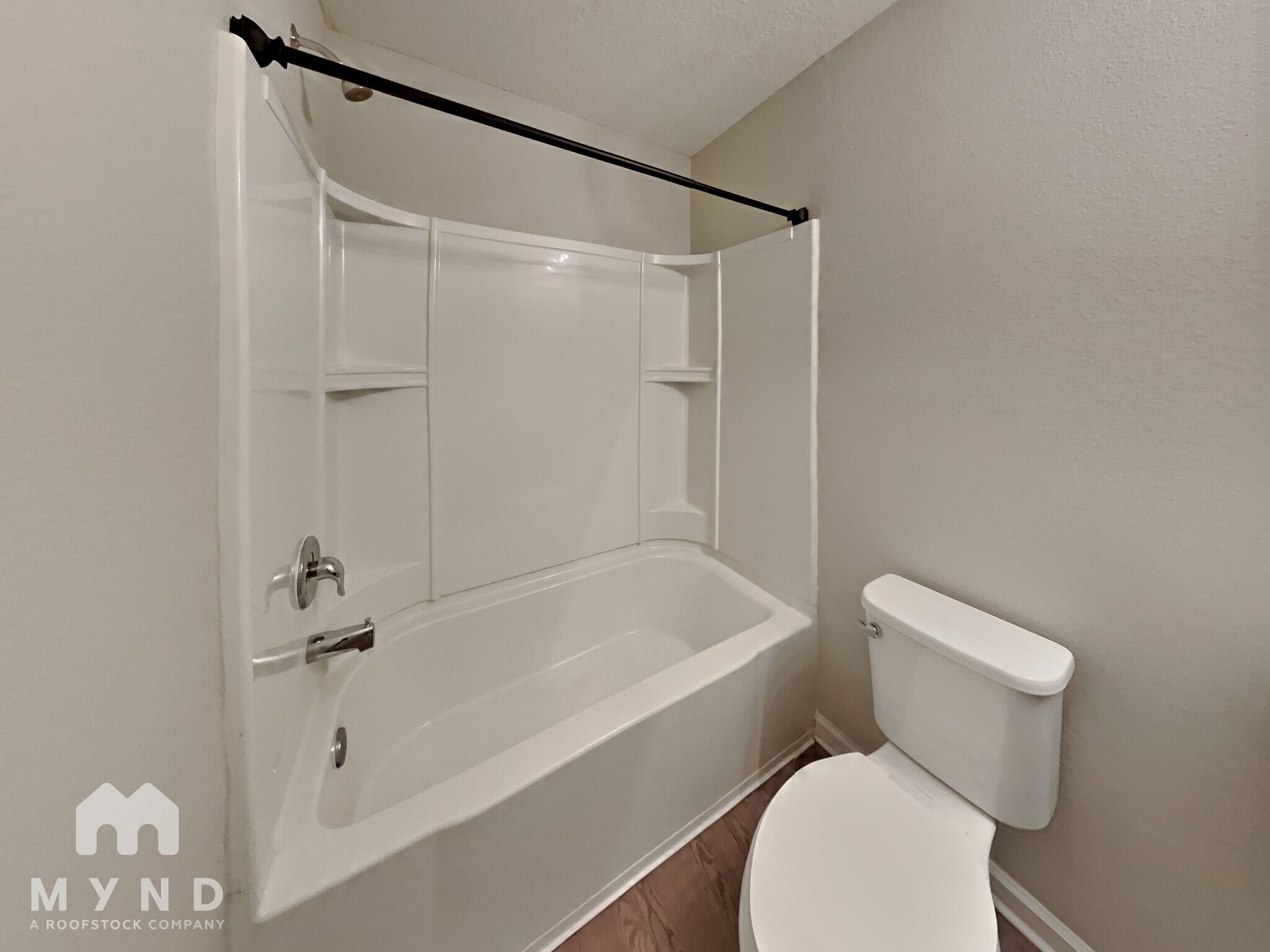 Building Photo - 789 Henley Ct