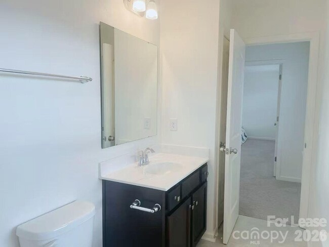 Building Photo - 5006 Beacon Ave