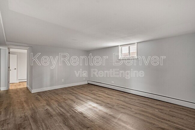 Building Photo - 1532 Perry St
