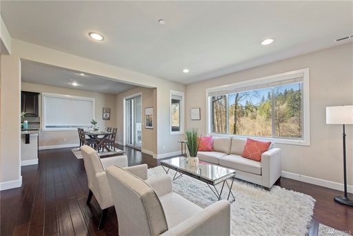 Building Photo - READY NOW NEW Price! Spacious Spirit Ridge...