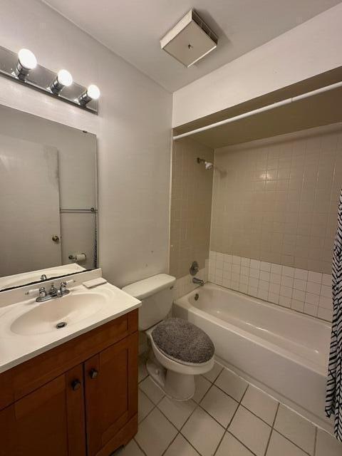 Building Photo - 3061 Sir Hamilton Cir