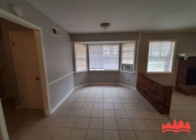 Building Photo - 5737 Scottsdale Ave