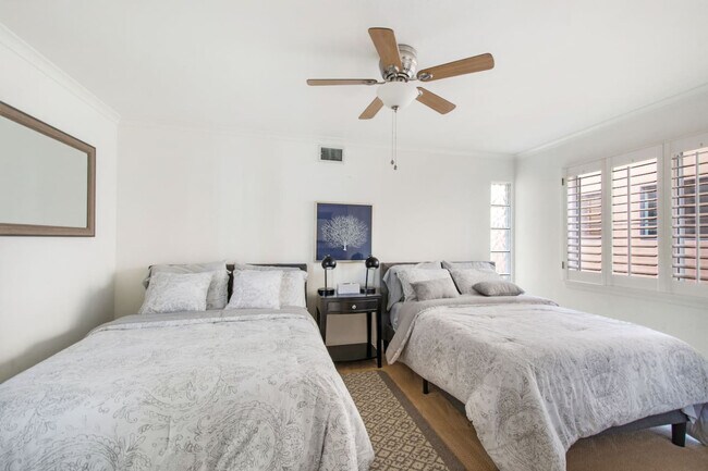 Building Photo - 603 10th St