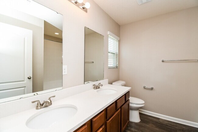 Building Photo - 3442 Canyon Falls Dr