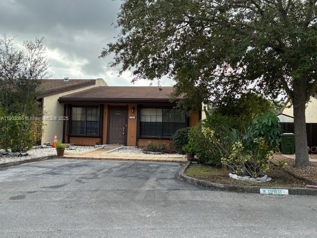 Building Photo - 10360 W Cypress Ct