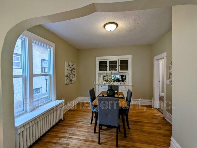Building Photo - 3620 Pillsbury Ave