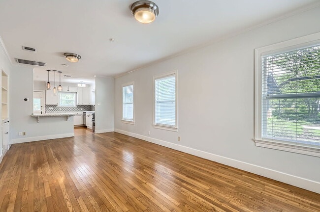 Building Photo - 3002 Lafayette Ave