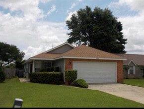 Building Photo - 9130 Arand Dr