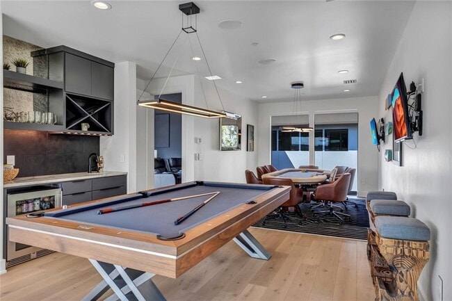 Building Photo - 4811 Timberline Dr