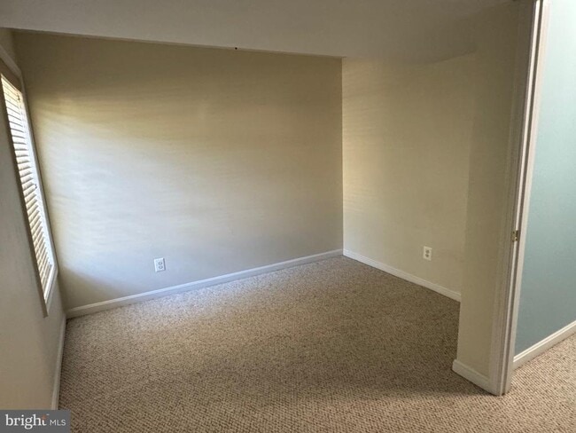 Building Photo - 12740 Great Ln