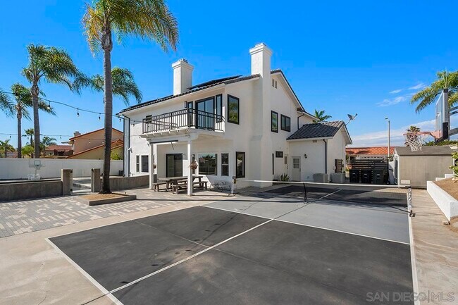 Building Photo - 376 Canyon Ridge Dr