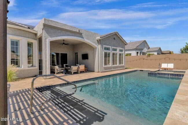 Building Photo - 4449 E Fountain St