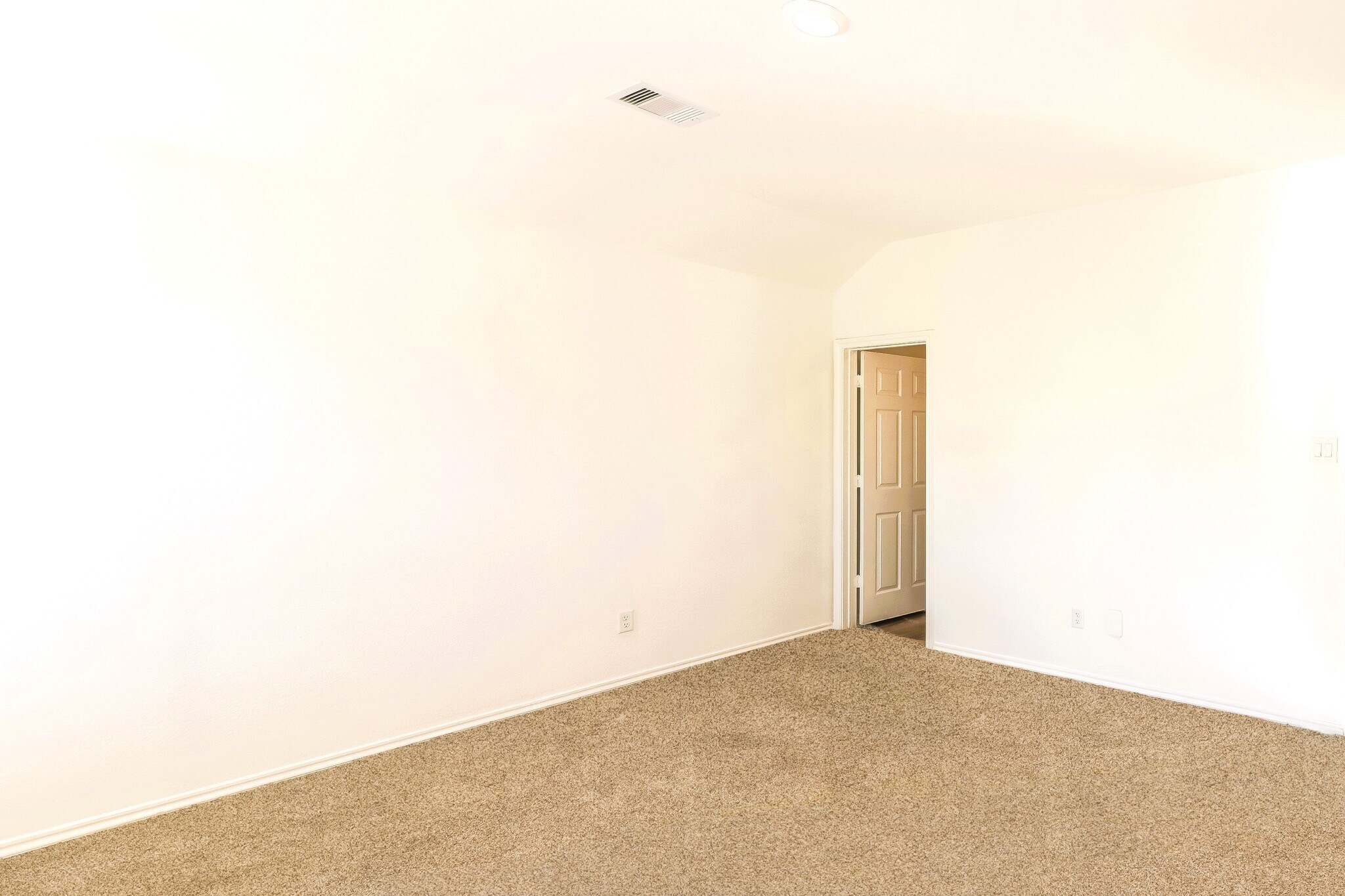 Building Photo - 11150 N Lake Mist Ln