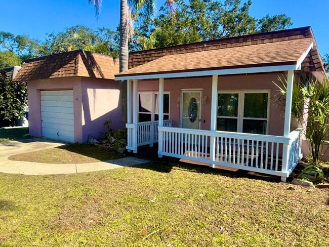 Building Photo - 12235 Mallory Dr