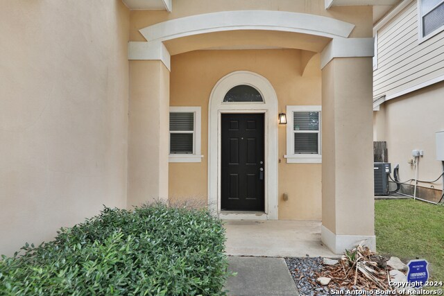 Building Photo - 4707 Shavano Ct