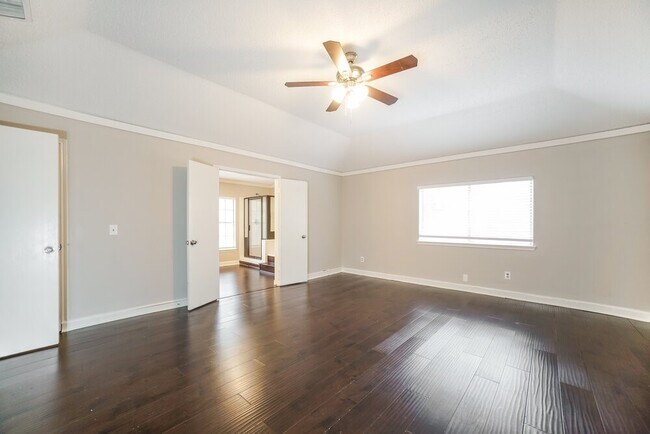 Building Photo - 9934 Totem Trail