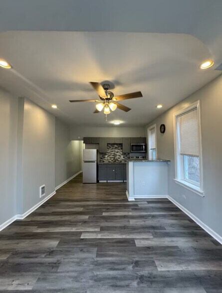 Primary Photo - 1452 N 29th St