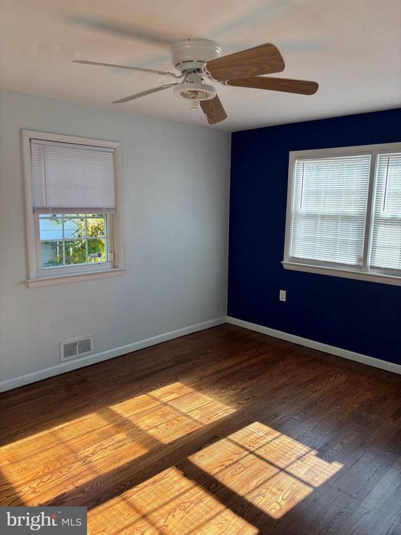 Building Photo - 1701 Brandon Dr