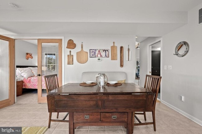 Building Photo - 4706 Frederick Ave