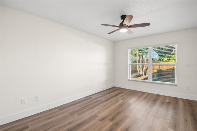 Building Photo - 3145 Sandy Ridge Dr