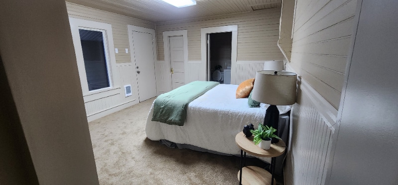 Building Photo - 801 S. West Blvd