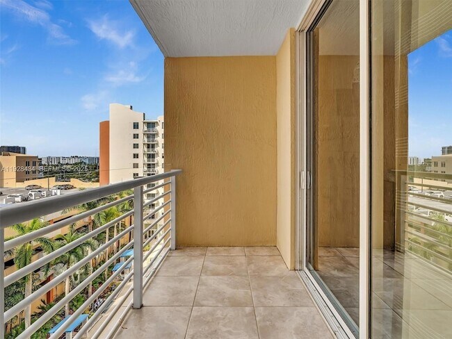 Building Photo - 18800 NE 29th Ave