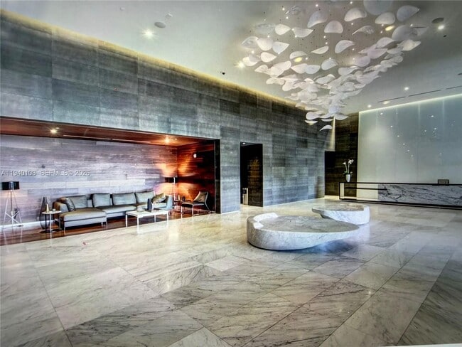 Building Photo - 68 SE 6th St