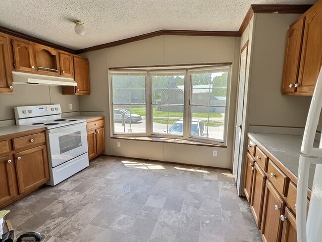 Building Photo - 1002 Libby Lane