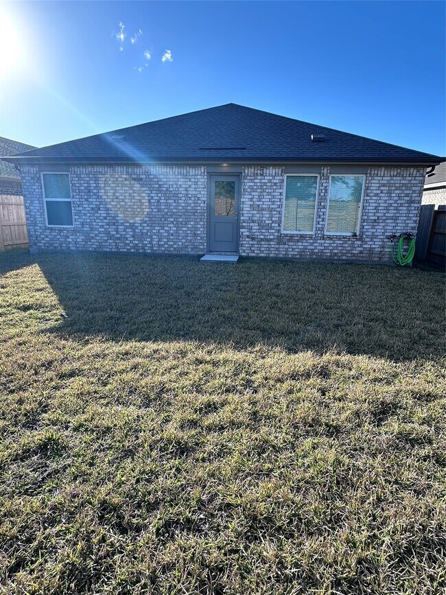 Building Photo - 20014 Palermo Shrs Dr